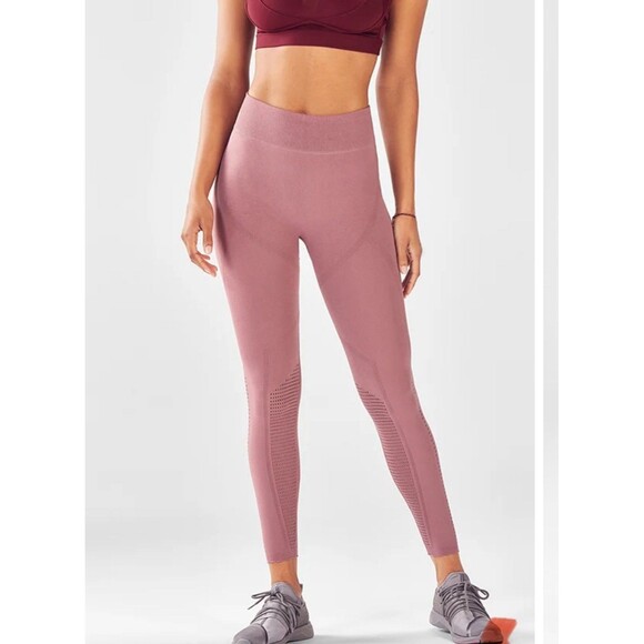Fabletics women's High Waisted SculptKnit Openwork 7/8 Legging yoga sz Med - Picture 1 of 9